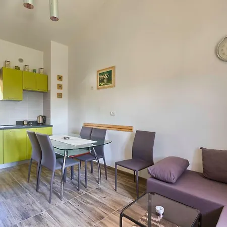 House Sumber Holiday home Nedescina